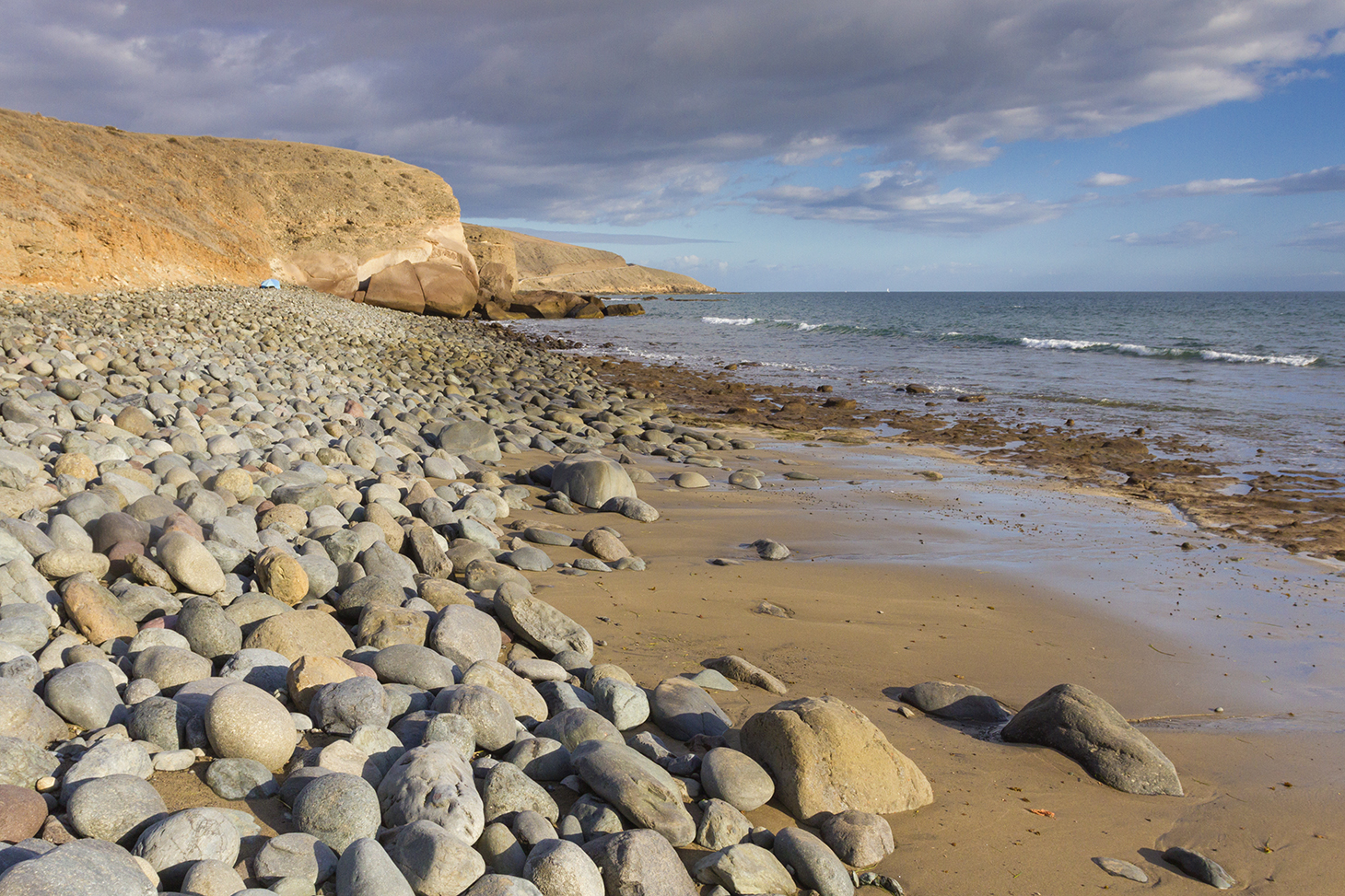 Llano de los Militares beach close to Arguineguín