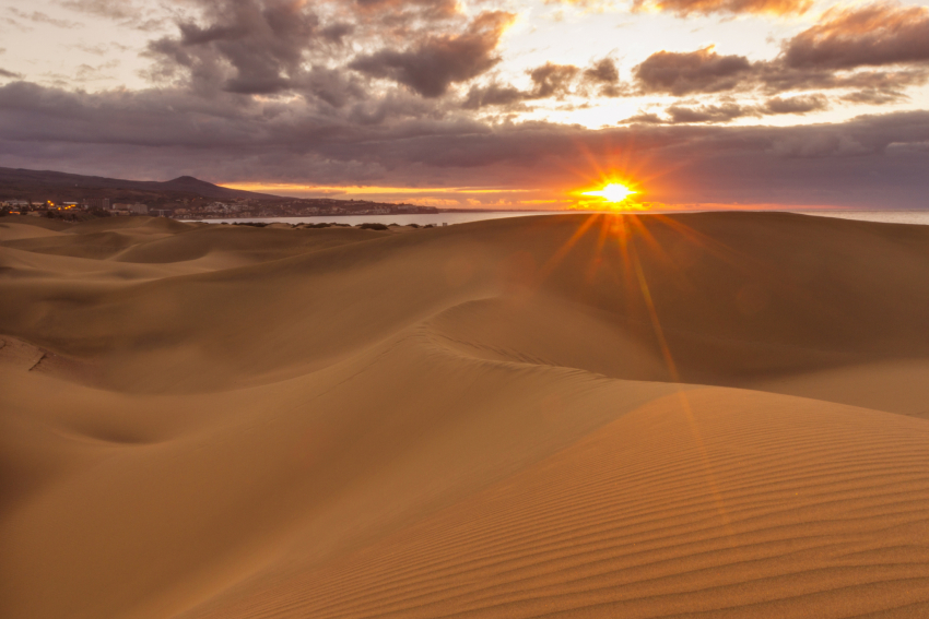 Dawn at the Maspalomas dunes by Playa del Inglés beach