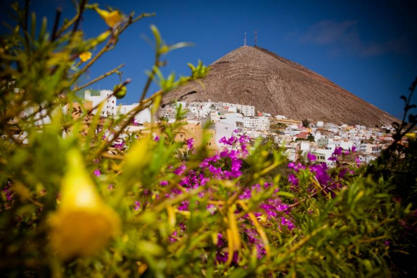 Town on a volcano: Galdar in Gran Canaria