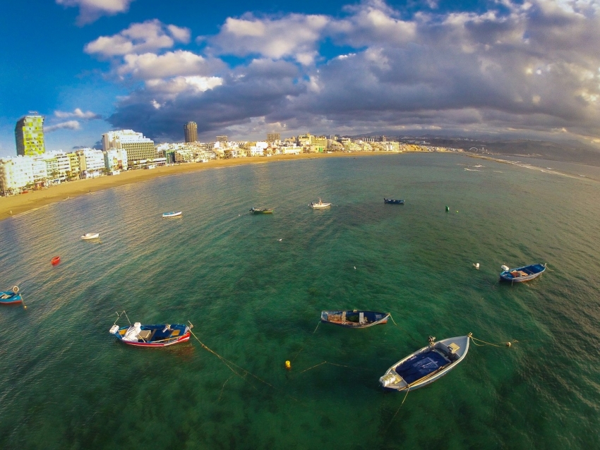 Las Canteras: The world&#039;s best urban beach