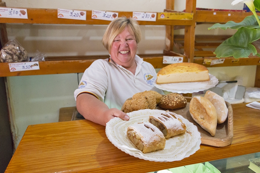 Great bread, cake and pastry at the German bakery 